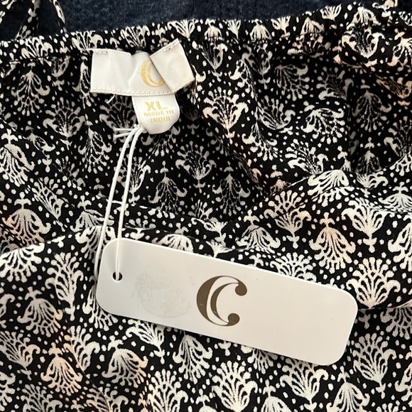 Black and white dress - Picture 4 of 6